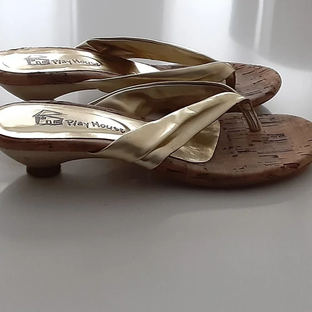 Playhouse gold & cork little girl sandals size 13